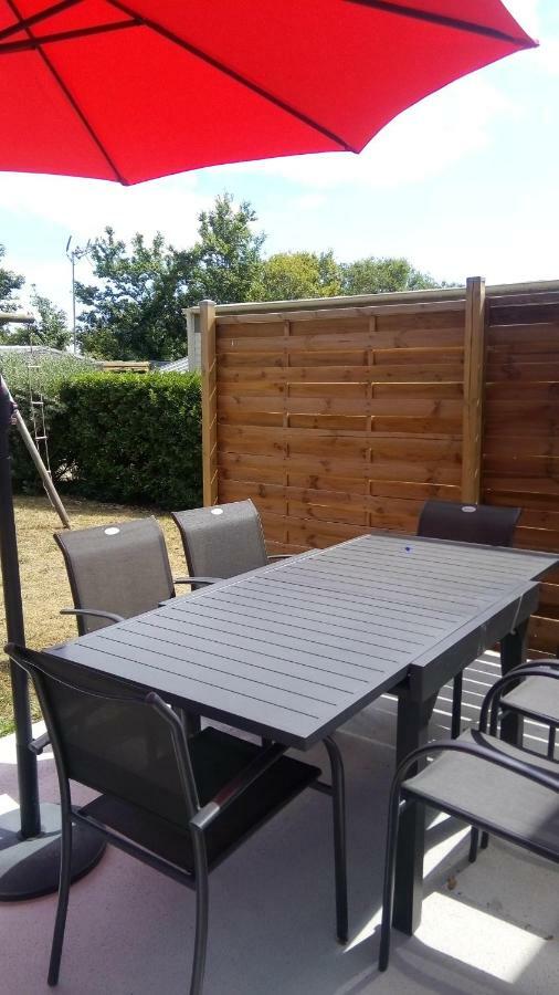 Chalet Les Dauphins Saint-Georges-de-la-Riviere Exteriör bild